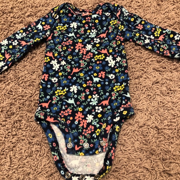 Gently used Carter’s Infant onesie - Picture 2 of 8